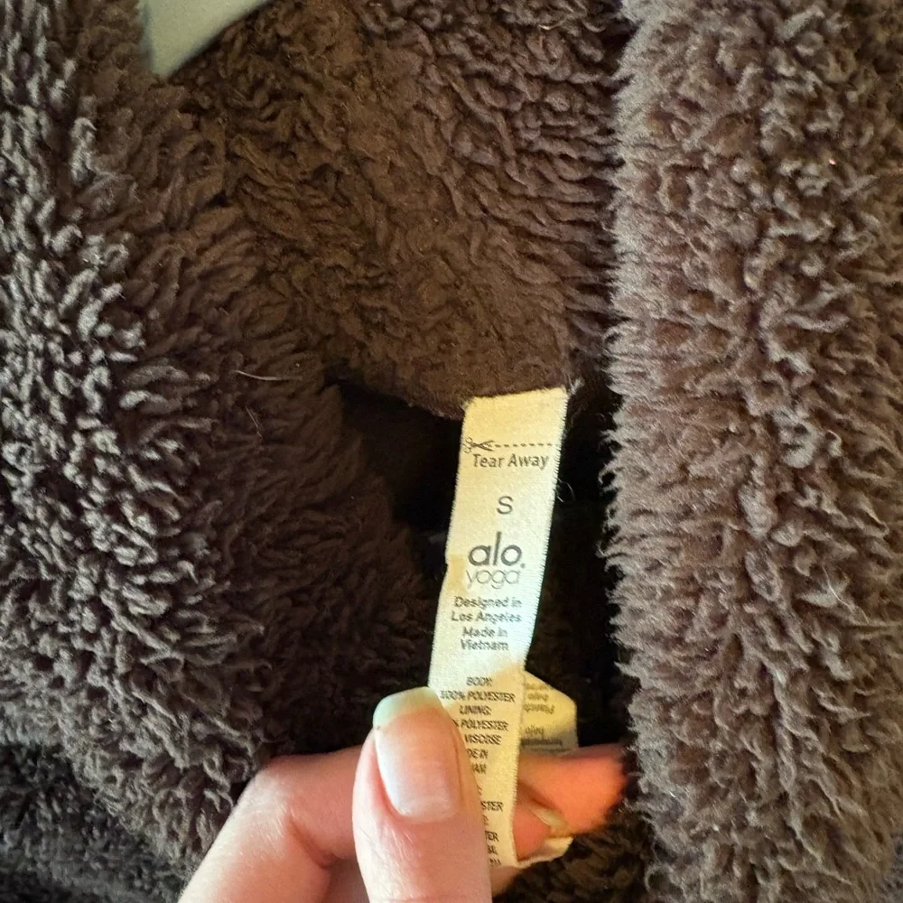 ALO Yoga Women's Sherpa Brown Turtleneck Sweater - Picture 3 of 5